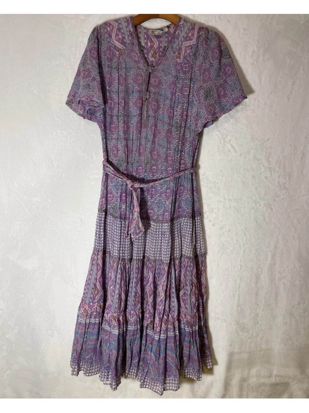 VTG Adini Boho Lavender Paisley Midi Dress with Self-Tie Belt w/gold stamping
